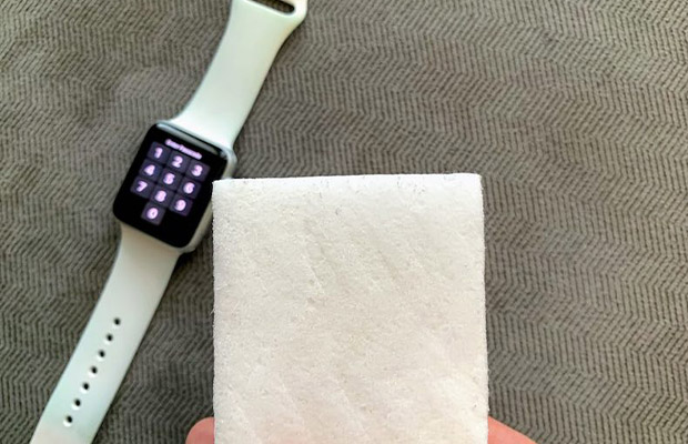 Clean Apple Watch